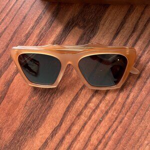 Illesteva Lisbon Sunglasses in Peach Acetate